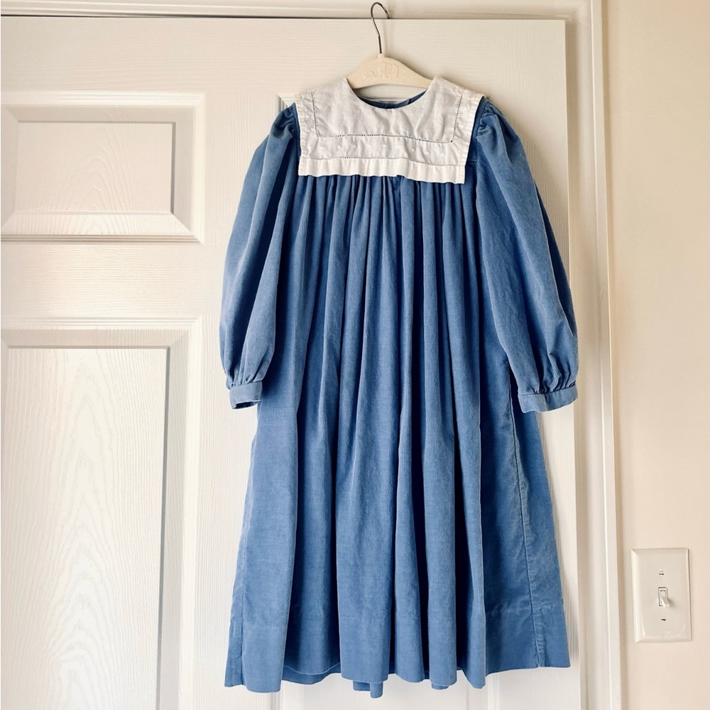 Vintage Girls Blue Long-Sleeve Dress with White Yoke collar peterpan blue white